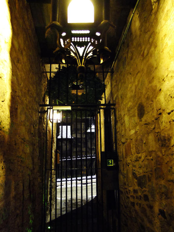 The Witchery By The Castle Edinburgh Exterior photo